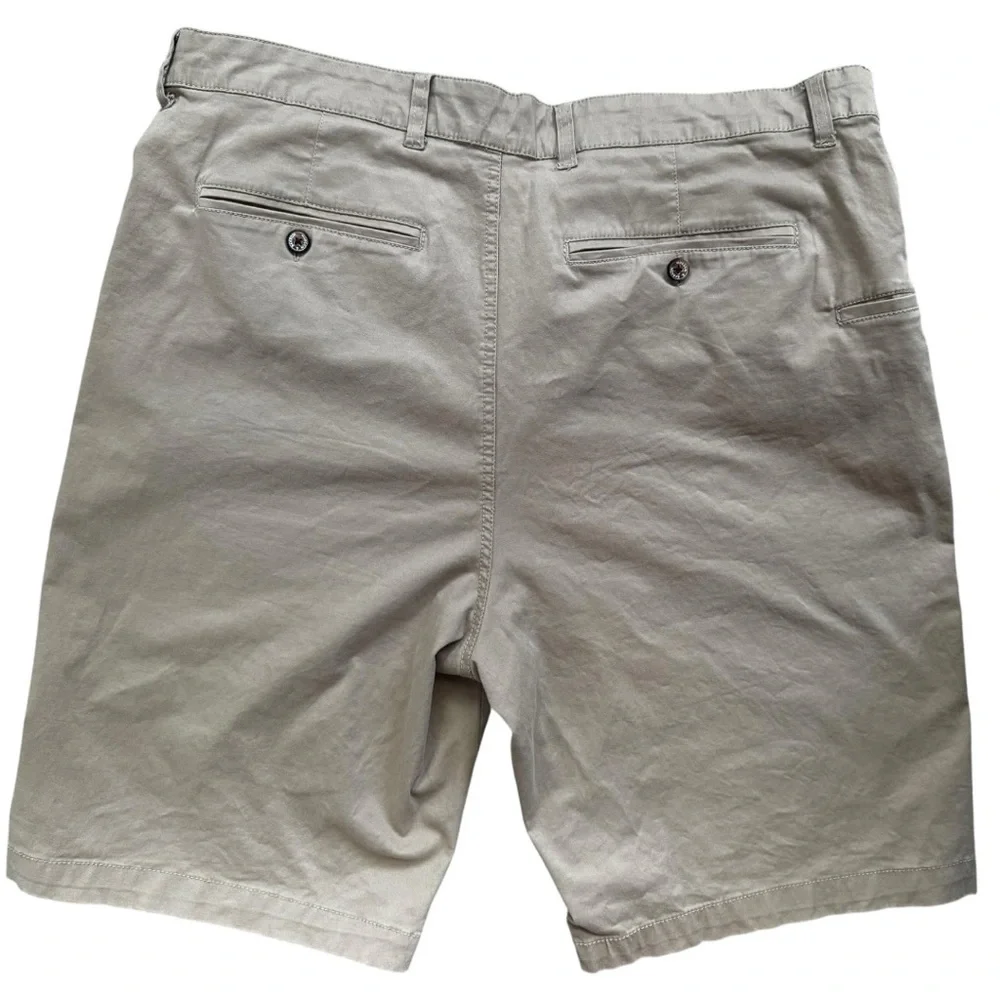 Hudson&Barrow NYC Tan Flat Front Shorts US38